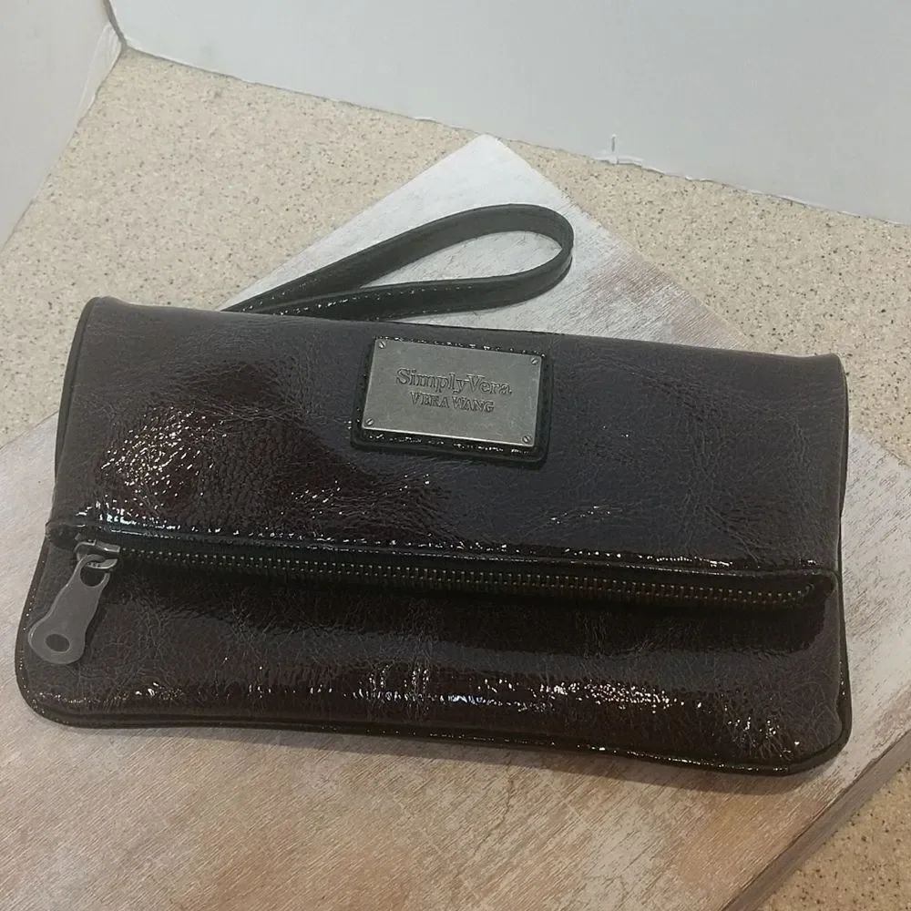 Simply Vera Wristlet